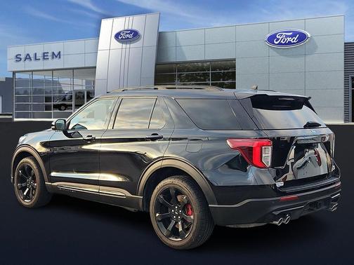 2022 Ford Explorer ST