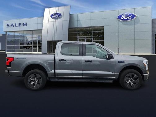 2024 Ford F-150 Lightning XLT