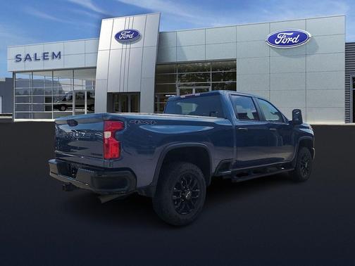 Lakeshore Blue 2025 Chevrolet Silverado 2500 Custom