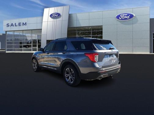 Carbonized Gray Metallic 2022 Ford Explorer XLT