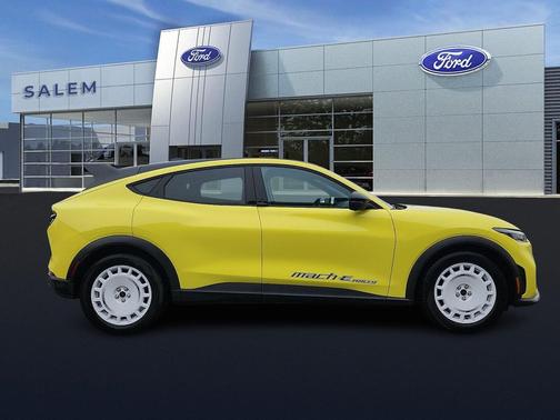 2025 Ford Mustang Mach-E GT