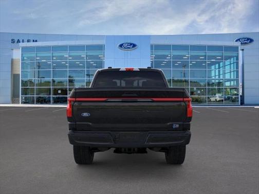 2025 Ford F-150 Lightning LARIAT