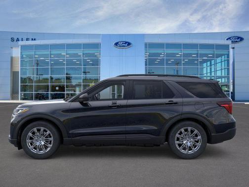 Black Metallic 2026 Ford Explorer Active