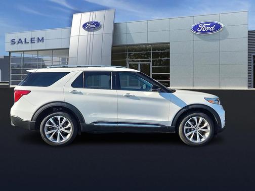 2023 Ford Explorer Platinum
