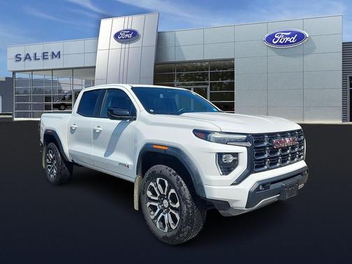 Summit White 2024 GMC Canyon AT4