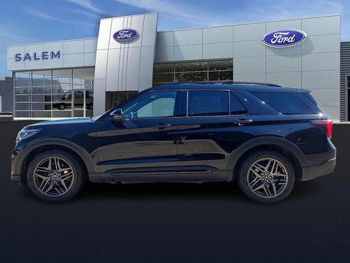 Black Metallic 2025 Ford Explorer ST