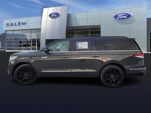 2022 Lincoln Navigator Black Label