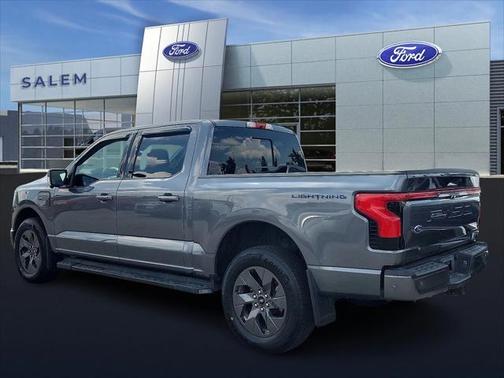 2023 Ford F-150 Lightning LARIAT
