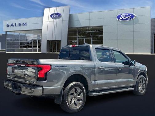 2023 Ford F-150 Lightning LARIAT