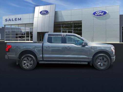2023 Ford F-150 Lightning LARIAT