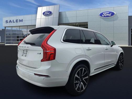 2024 Volvo XC90 B6 Plus Bright Theme 7-Seater