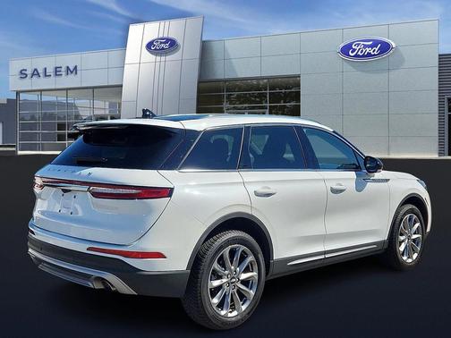2022 Lincoln Corsair Standard