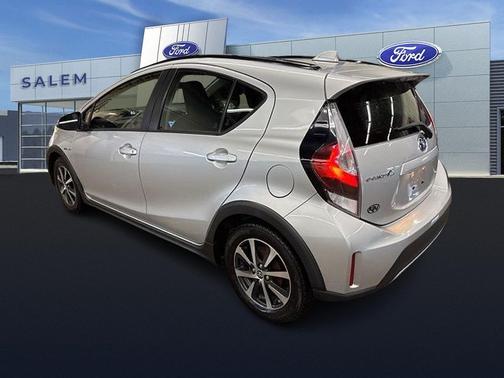 Classic Silver Metallic 2018 Toyota Prius c One