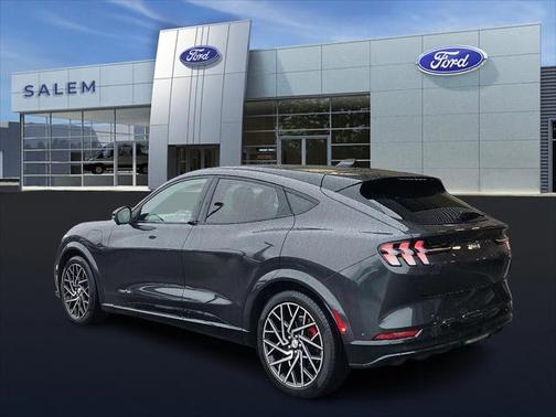 2022 Ford Mustang Mach-E GT