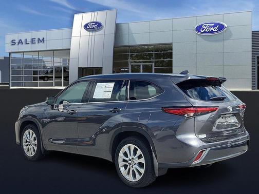 2022 Toyota Highlander Limited