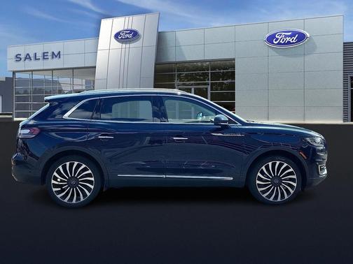 2020 Lincoln Nautilus Black Label