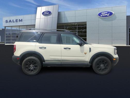 Desert Sand 2025 Ford Bronco Sport Badlands