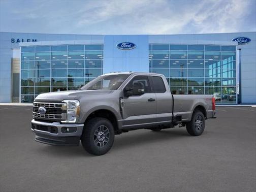 2025 Ford F-350 XLT