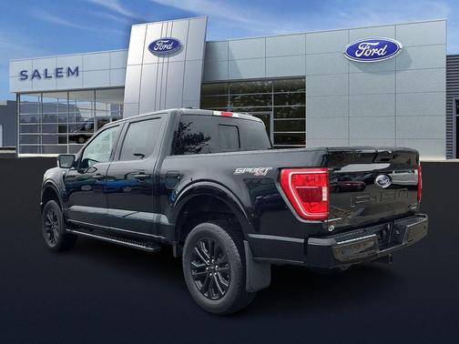 Black Metallic 2023 Ford F-150 XLT
