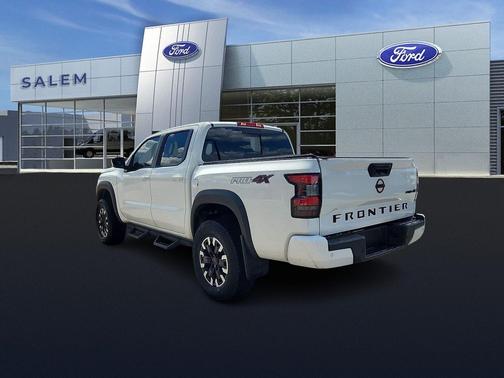 Glacier White 2024 Nissan Frontier PRO-4X
