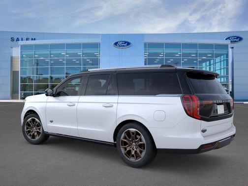 Star White Metallic Tri-Coat 2026 Ford Expedition Max King Ranch