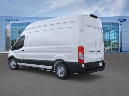 Oxford White 2026 Ford Transit-250 Base