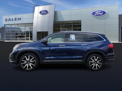 2022 Honda Pilot Touring 8-Passenger