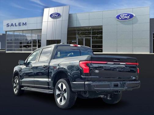 2023 Ford F-150 Lightning Platinum