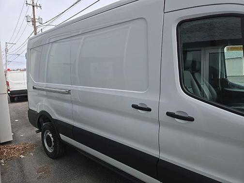 Oxford White 2026 Ford Transit-250 Base