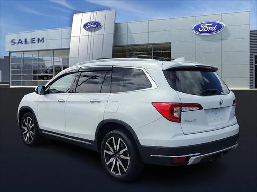 2021 Honda Pilot Touring 8-Passenger