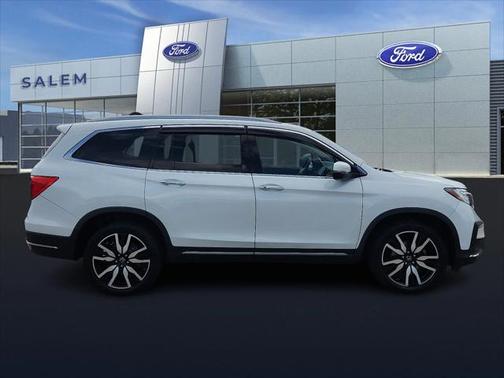 2021 Honda Pilot Touring 8-Passenger