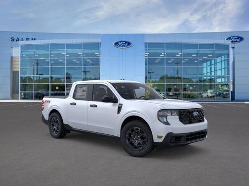 White Metallic 2025 Ford Maverick XLT Truck