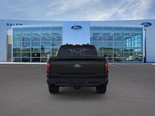 Agate Black Metallic 2026 Ford F-150 XLT