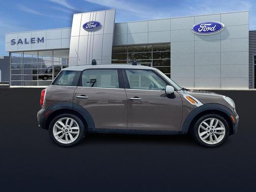 2012 MINI Cooper Countryman Base