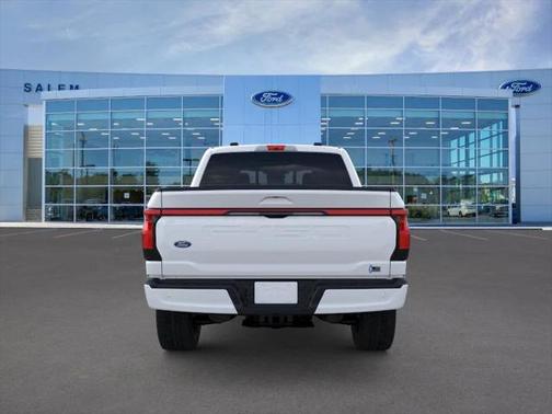 2025 Ford F-150 Lightning LARIAT