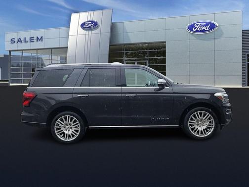 Dark Matter Metallic 2023 Ford Expedition Platinum