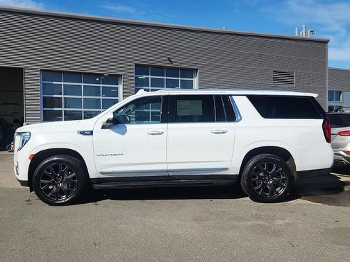 2024 GMC Yukon XL SLT