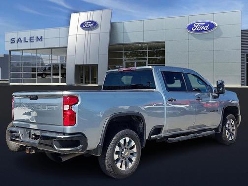 2024 Chevrolet Silverado 2500 Custom