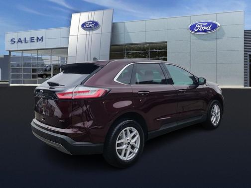 Burgundy Velvet Metallic Tinted Clearcoat 2023 Ford Edge SEL