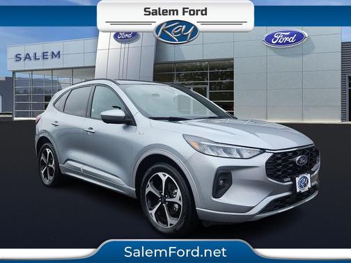 Silver Metallic 2023 Ford Escape ST-Line Select