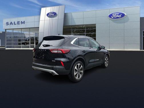 Agate Black Metallic 2024 Ford Escape Platinum