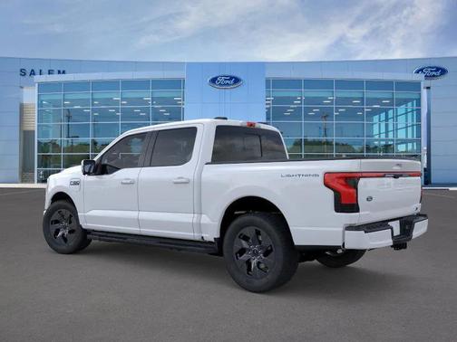 2025 Ford F-150 Lightning LARIAT