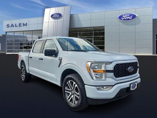 White Metallic 2022 Ford F-150 XL