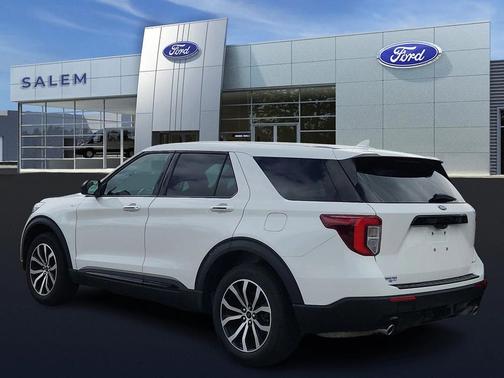 2022 Ford Explorer ST-Line