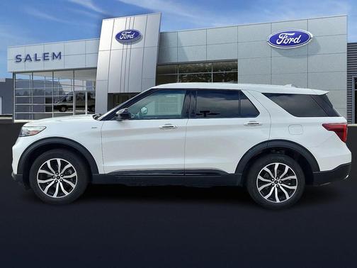 2022 Ford Explorer ST-Line