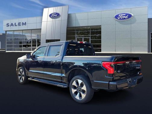 2022 Ford F-150 Lightning Platinum