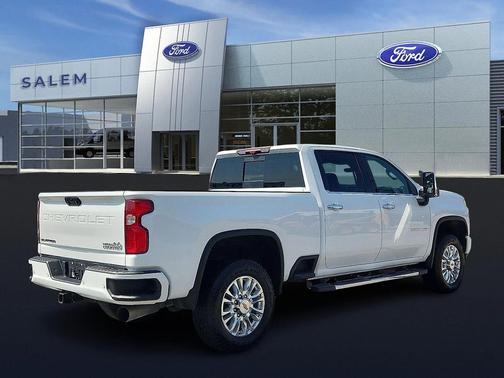 2023 Chevrolet Silverado 3500 High Country