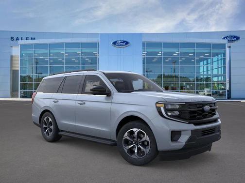 Glacier Gray Metallic Tri-Coat 2026 Ford Expedition Active SUV