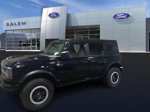 Shadow Black 2024 Ford Bronco Badlands