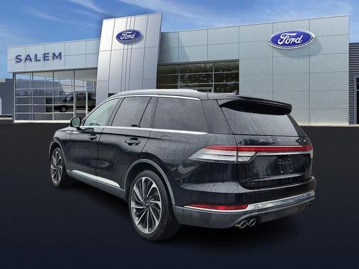 Black Metallic 2020 Lincoln Aviator Reserve AWD